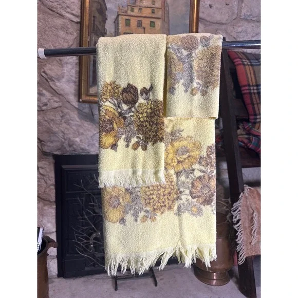 Vintage Yellow Floral Bath Towel Retro Bathroom Decor‎ Fringe