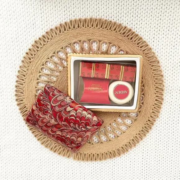 Elizabeth Arden Red Ceramic Plumberry Spice NOS Trinket Box Soaps Beads Set