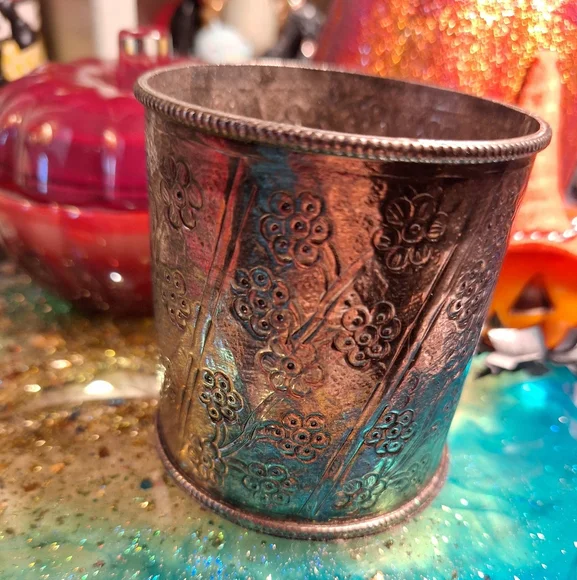 Pier 1 Floral Embossed Metal Pencil Cup