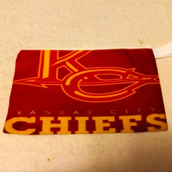 Chiefs zipper pouch