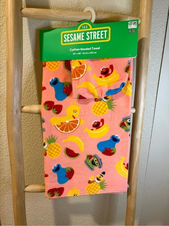 Sesame Street Fruit Friends Hooded Towel Elmo Cookie Monster Big Bird NWT