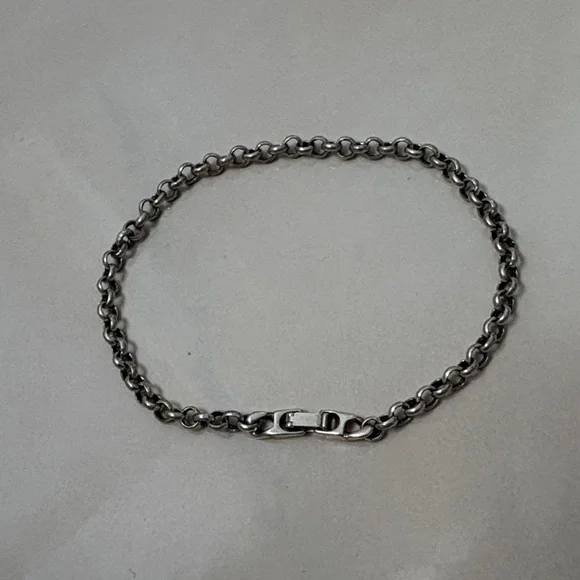 Silver Men’s Rolo Link Chain Bracelet Classic Link Design. 10”