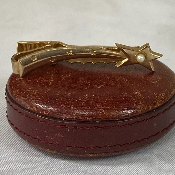 Vintage shooting star tie clasp