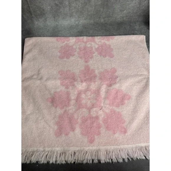 Vintage Pink Floral Fringe reversible Towel 23in x 40in