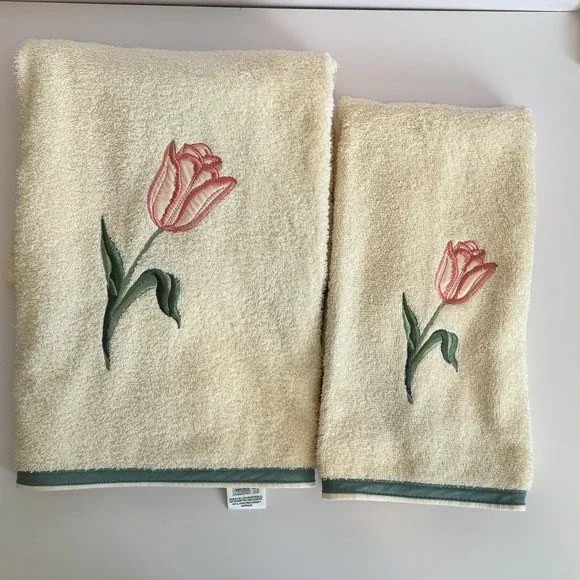 Vintage JCPenney Embroidered Tulip Bath & Hand Towel‎ Set Of 2 USA Cotton