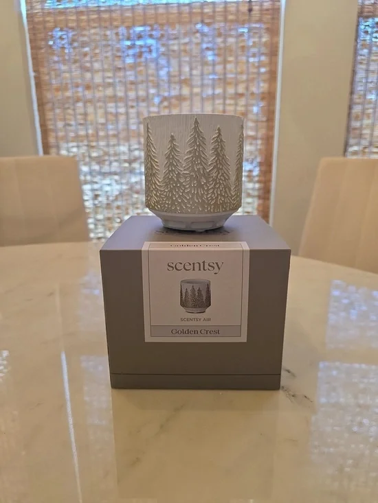 Scentsy Golden Crest Air Diffuser - White with Gold Tree Detail