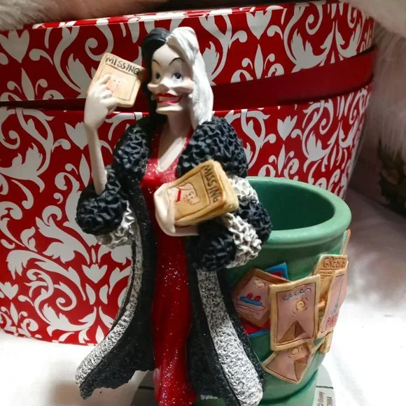 ***Lowest price Atm*** Disney Villain Cruella De 'Ville Desktop Pencil Holder