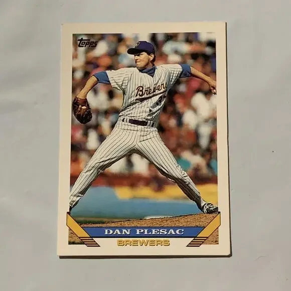 1993 Topps Dan Plesac Milwaukee Brewers Baseball‎ Card #16