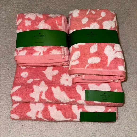 Kate Spade Bath Towel Set 8 Pieces Total Pink and Light Pink Floral Pattern NWT