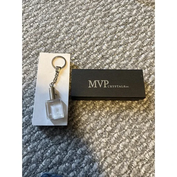 Joe Mauer Minnesota Twins Acrylic Key Chain‎ by MVP Crystals Rare Find Brand New