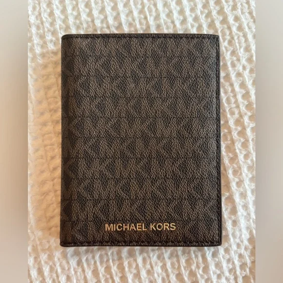 Michael Kors Brown and Black Monogram Card & Passport Sleeve NWOT