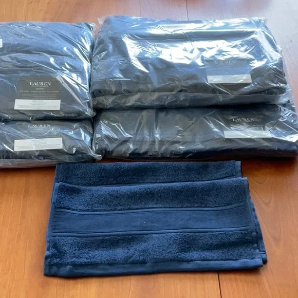 Lauren Ralph Lauren Sanders Navy Blue Towel Set