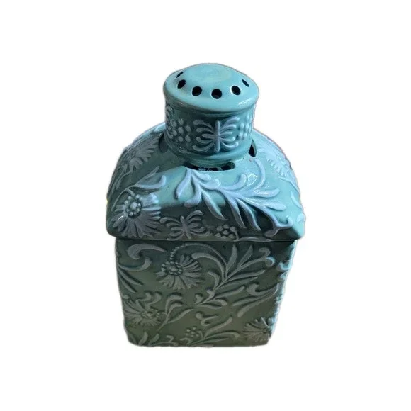 Vintage Greenleaf Home Aroma Decor Ceramic Fragrance Diffuser in Sage Green