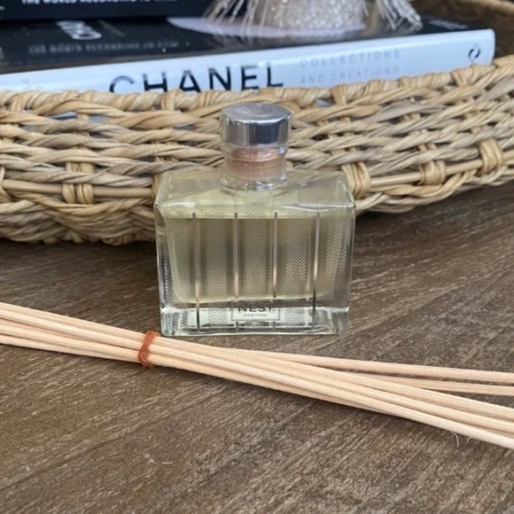 NEST Fragrances New York Blue Cypress & Snow Reed Diffuser 1.3 Oz New & Sealed