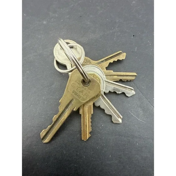 Vintage Deco Master And More Keys On Keychain