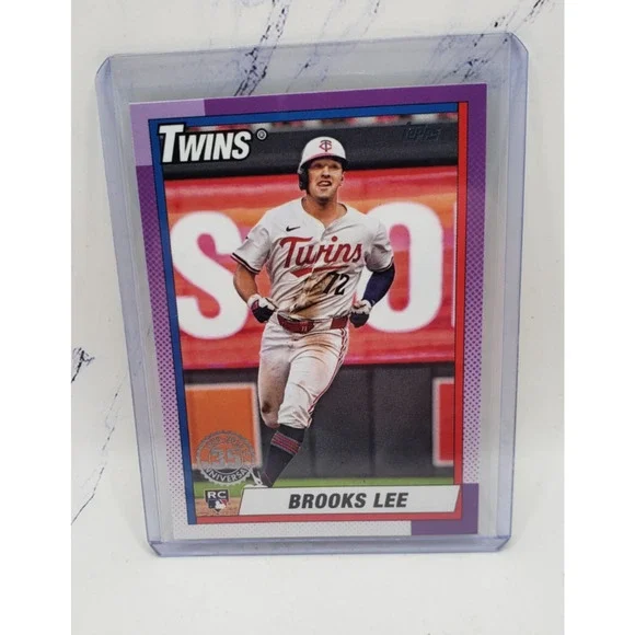 2025 Topps #T90-24 Brooks Lee 1990 Topps Baseball 35th Anniversary Rookie RC