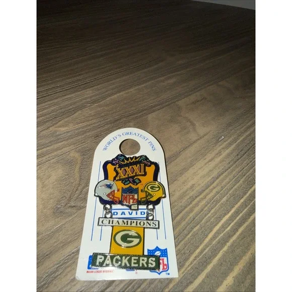 NWT Official NFL 1997 Super Bowl XXXI Champions Packers Collectible Tack Pin