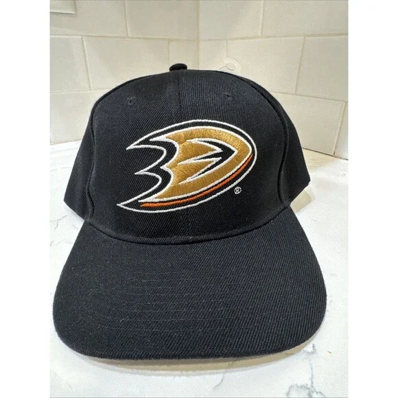 Anaheim Ducks Hat SnapBack Cap Unbranded Men's Black NHL Hockey