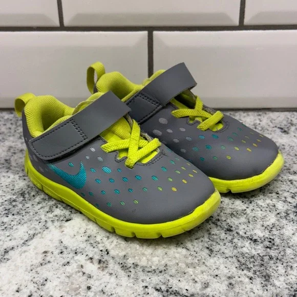 Nike Free‎ RN Toddler Shoes Gray Neon Yellow Teal Swoosh Hook Loop Size 7C
