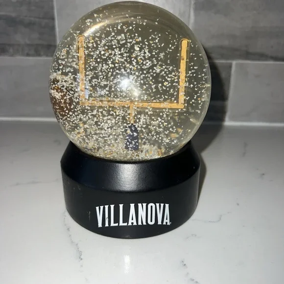 Villanova Wildcats‎ Football Water Snow Globe Foco