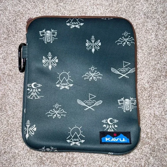 Kavu Neoprene Tablet Sleeve Green White Zip Closure‎