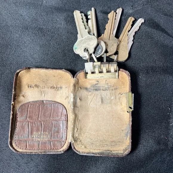 Vintage Buxton Leather‎ Key Holder - 4 Hooks For Keys - Leather Slot