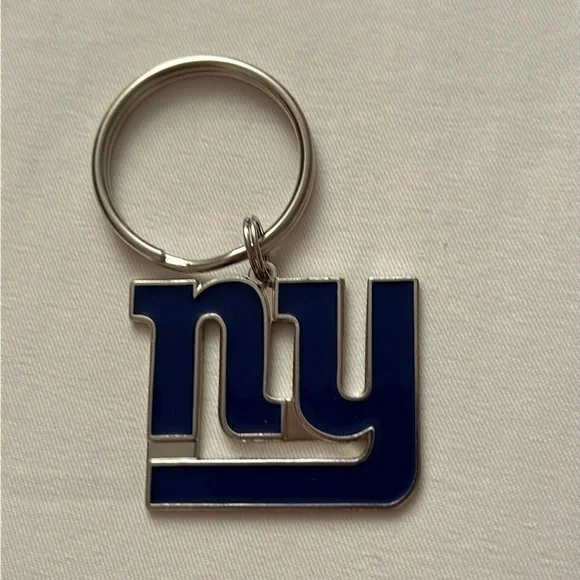 Brand New, NFL New York Giants Football Team Logo Design Enamel Chrome Key Chain