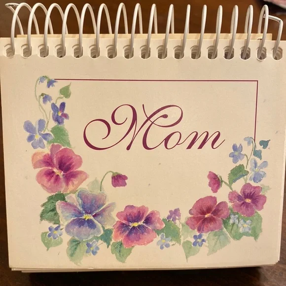 MOM Motivational Inspirational Daily Quotes Perpetual Flip Calendar w easel