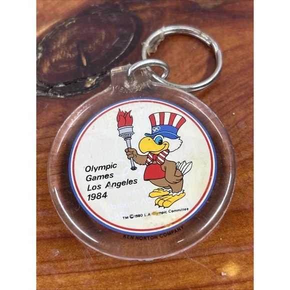 Vintage 1984 Olympics SAM THE EAGLE key ring keyring keychain