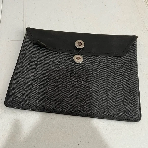 Fossil Tablet Sleeve