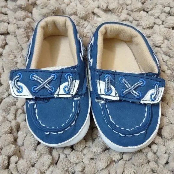 Baby boat‎ shoes, new without box, velcro fastener Navy sueded material