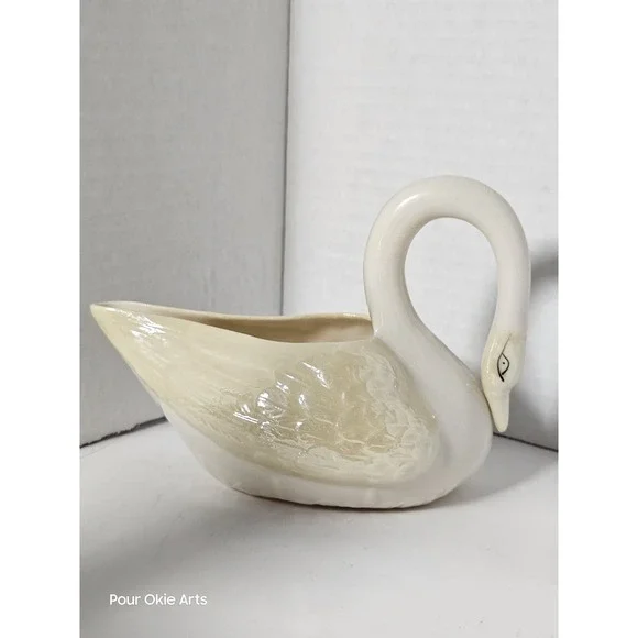 Belleek Made In Ireland Swan Creamer Vintage Porcelain Bird Perfect Beautiful