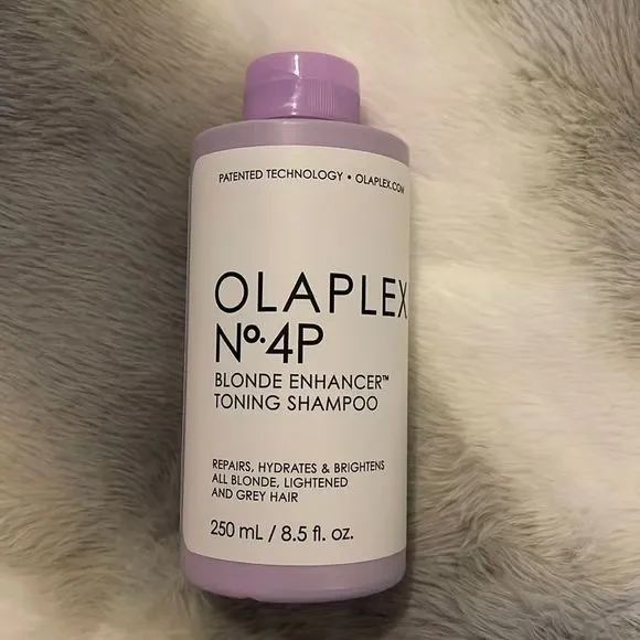 Olaplex No.4P Blonde Enhancer Toning Shampoo