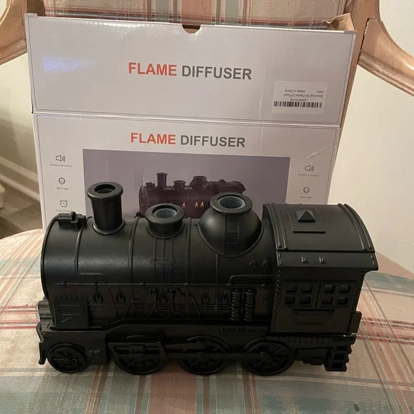 Train diffuser NWOT