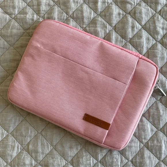 Pink Laptop Tablet iPad Case