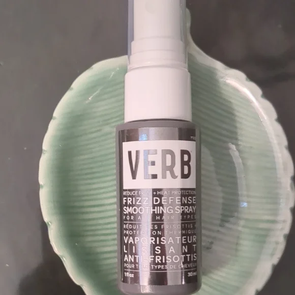 Smoothing Spray (Hair)
