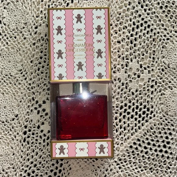 Cinnamon Gingerbread Fragrance Diffuser - Red