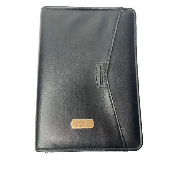 Vintage 2005 Day Runner Black Personal Organizer System 6 Ring Binder Zip