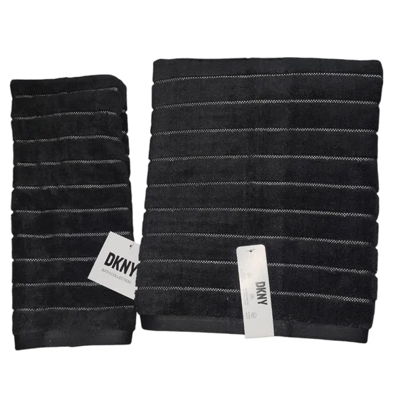 💕NWT DKNY Towel Set💕Set of 3💕
