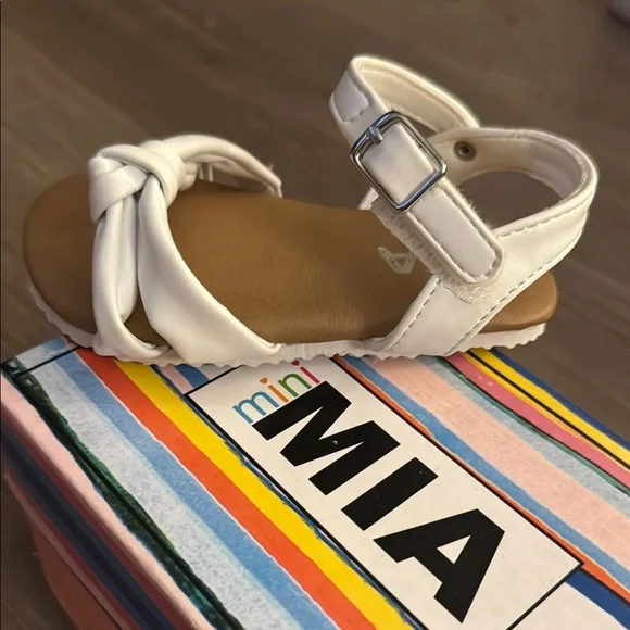 Mini Mia White Sandals Baby Size 4M