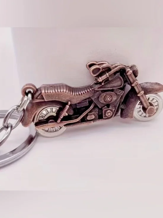 Vintage 3D Metal Motorcycle Keychain - Retro Bronze-Toned Biker Gift New