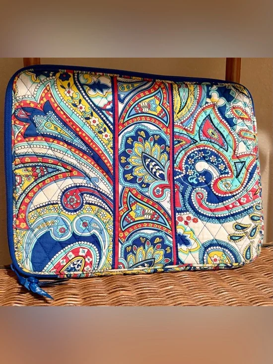 Vera Bradley Quilted Laptop Sleeve Retired Marina Paisley Padded Case ~