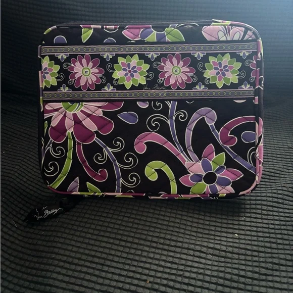 Vera Bradley Tablet Sleeve in Purple Punch pattern NWOT