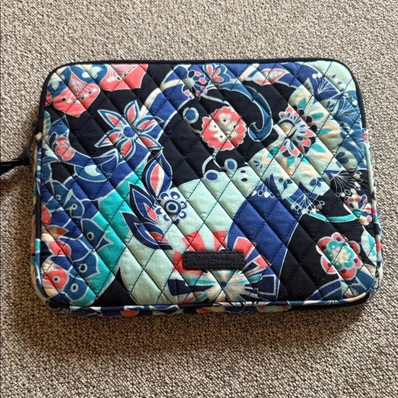 Vera Bradley Quilted Tablet Sleeve in Navy Multi Floral