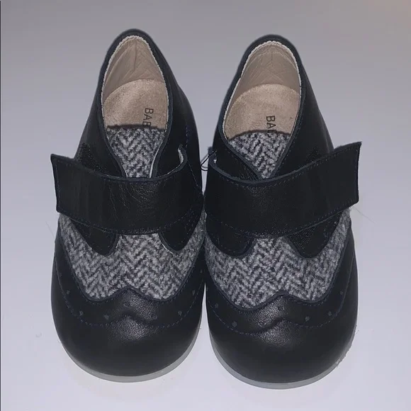 Babywalker‎ houndstooth and leather shoe