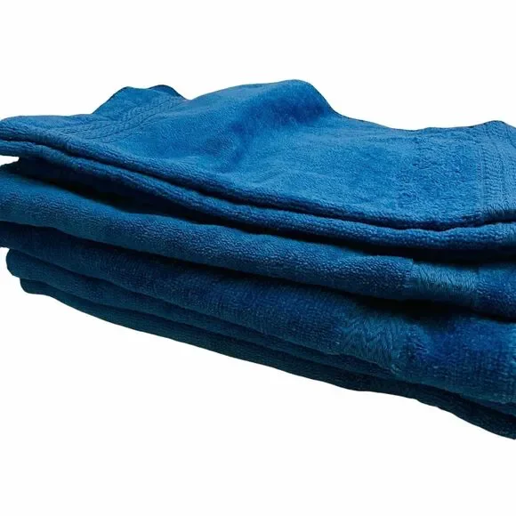 4333 JC Penny blue hand and washcloth towels