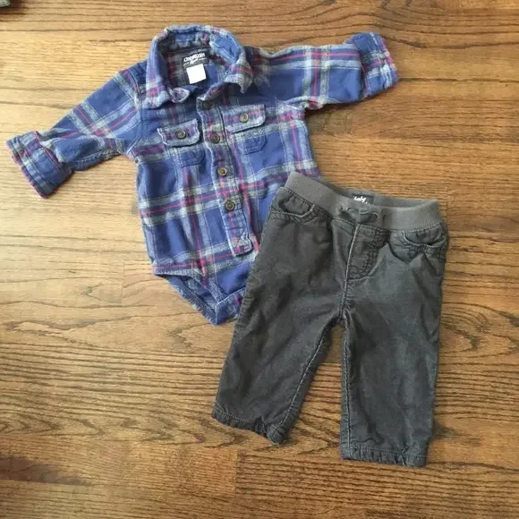 EUC Osh Kosh Outfit Size 6M‎