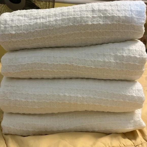 Uchina twist bath towel set of 4