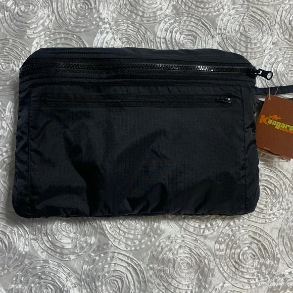 Kangaroo Towel/Pouch