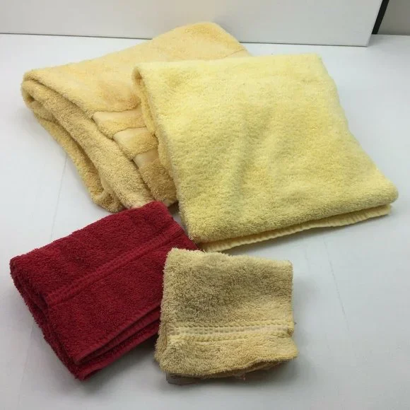 Mainstays Home Caress Bathroom Bath Hand Towel Washcloth Mickey Mouse Red Yellow